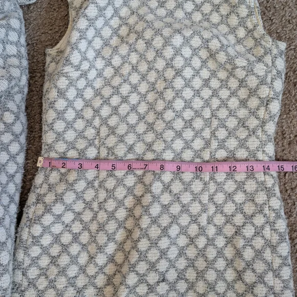 Elegant, Vintage Wool, Light Gray And Beige Patterned Women's Coat and Dress Set - Picture 5 of 16